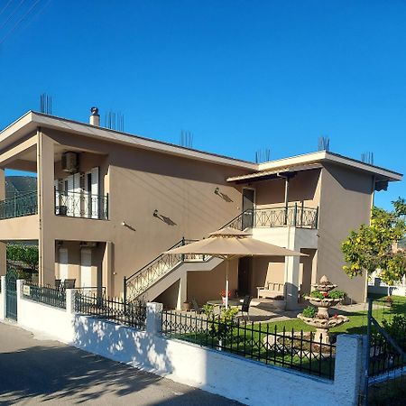 Διαμέρισμα Μεντησ Igoumenitsa Exterior foto