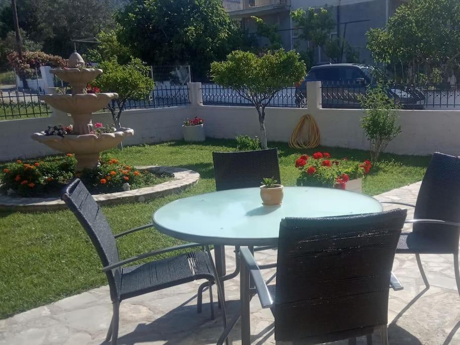 Διαμέρισμα Μεντησ Igoumenitsa Exterior foto