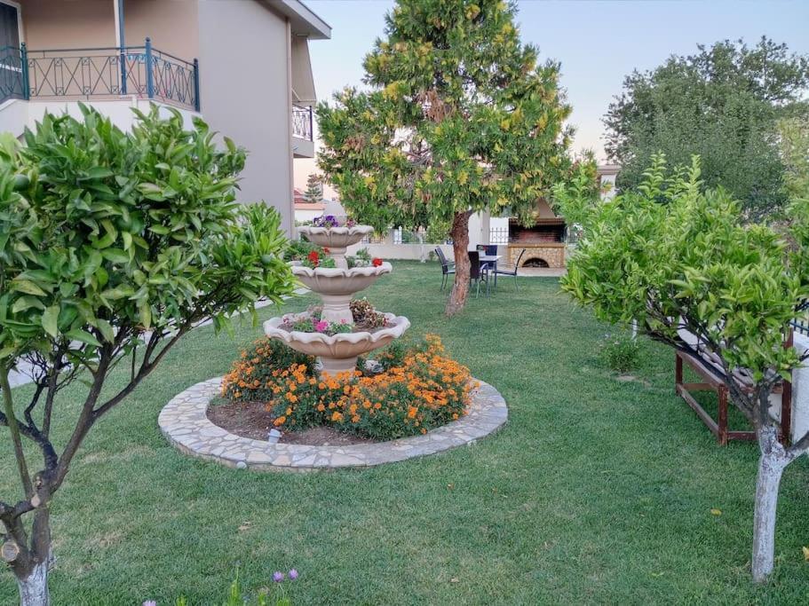 Διαμέρισμα Μεντησ Igoumenitsa Exterior foto