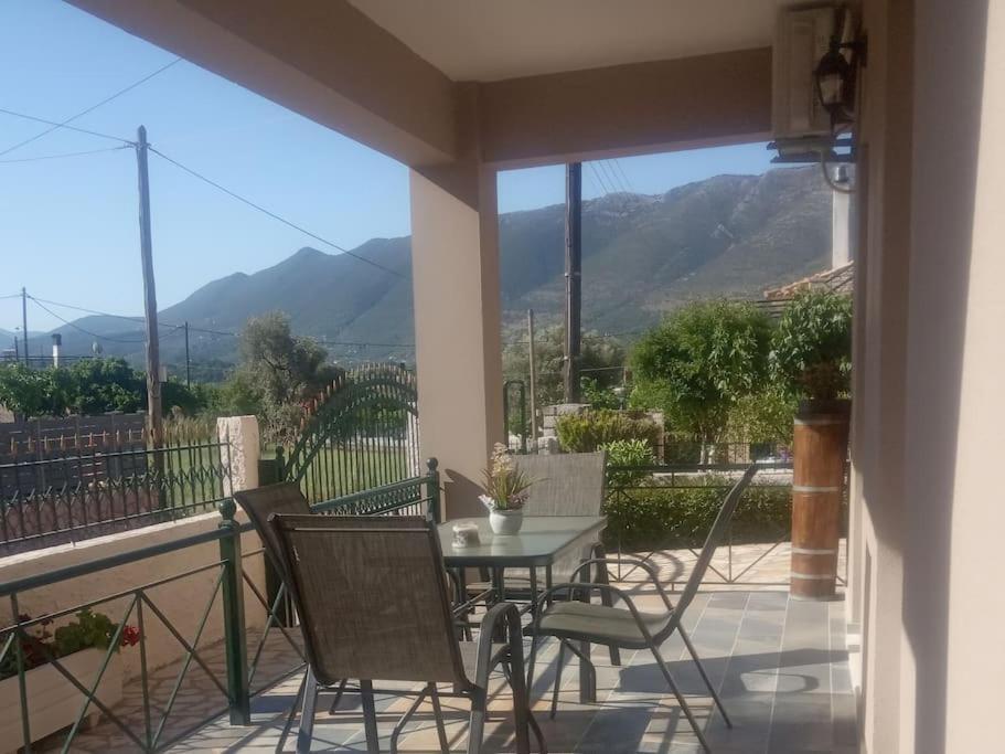 Διαμέρισμα Μεντησ Igoumenitsa Exterior foto
