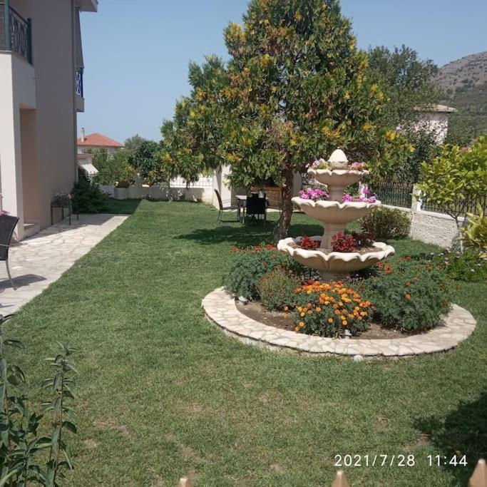 Διαμέρισμα Μεντησ Igoumenitsa Exterior foto