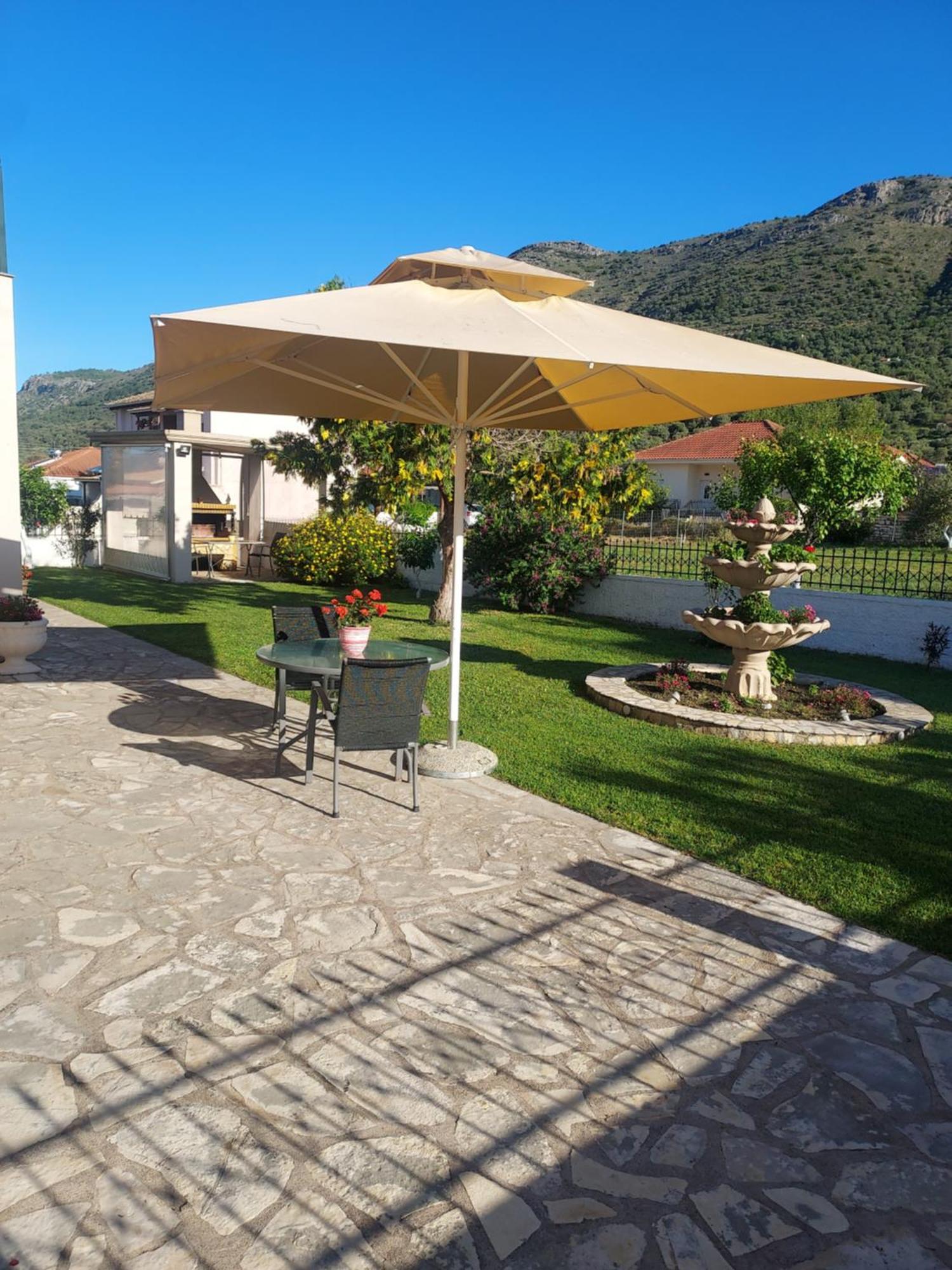 Διαμέρισμα Μεντησ Igoumenitsa Exterior foto